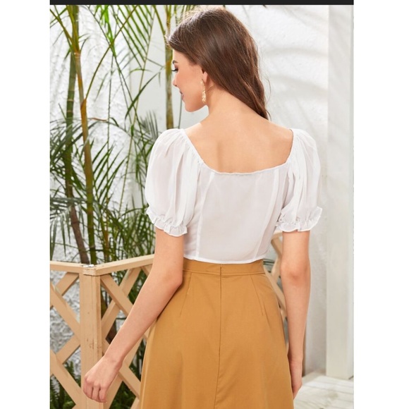 $Button Front Ruched Solid Top - Picture 3 of 10